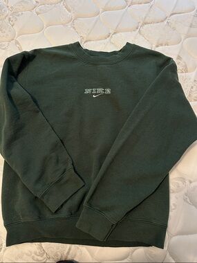 Nike Forest Green Crewneck Sweatshirt with Embroidered Logo